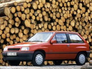 Opel Corsa 3-Door 1990 года